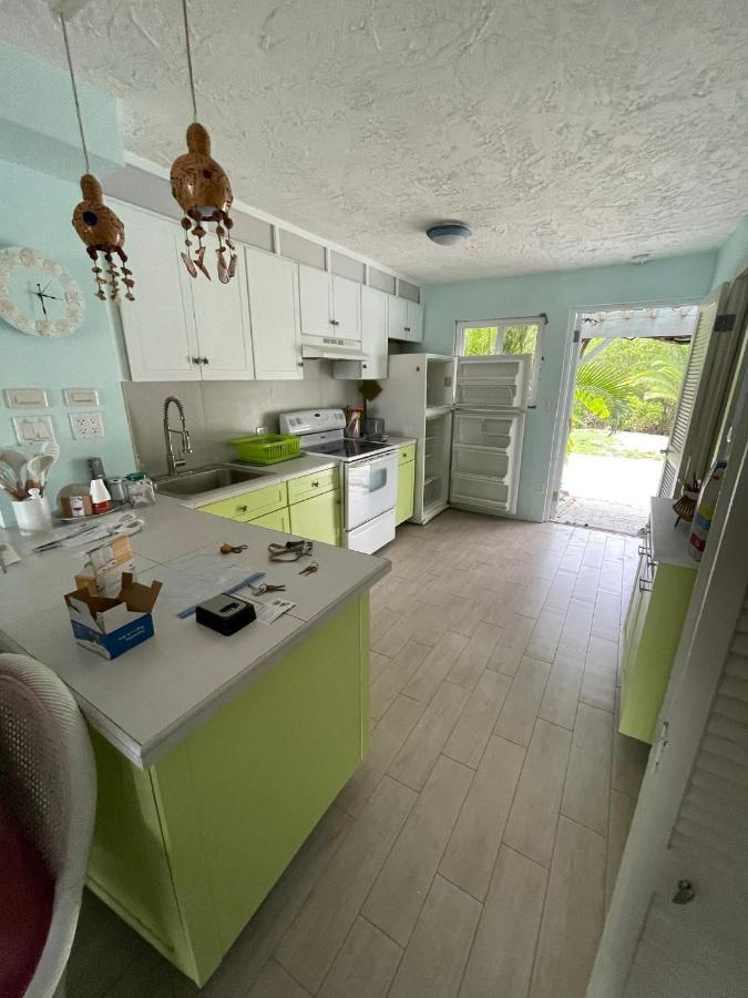 Sunny Villa In The Marina - Excellent Water Views Jolly Harbour Eksteriør bilde