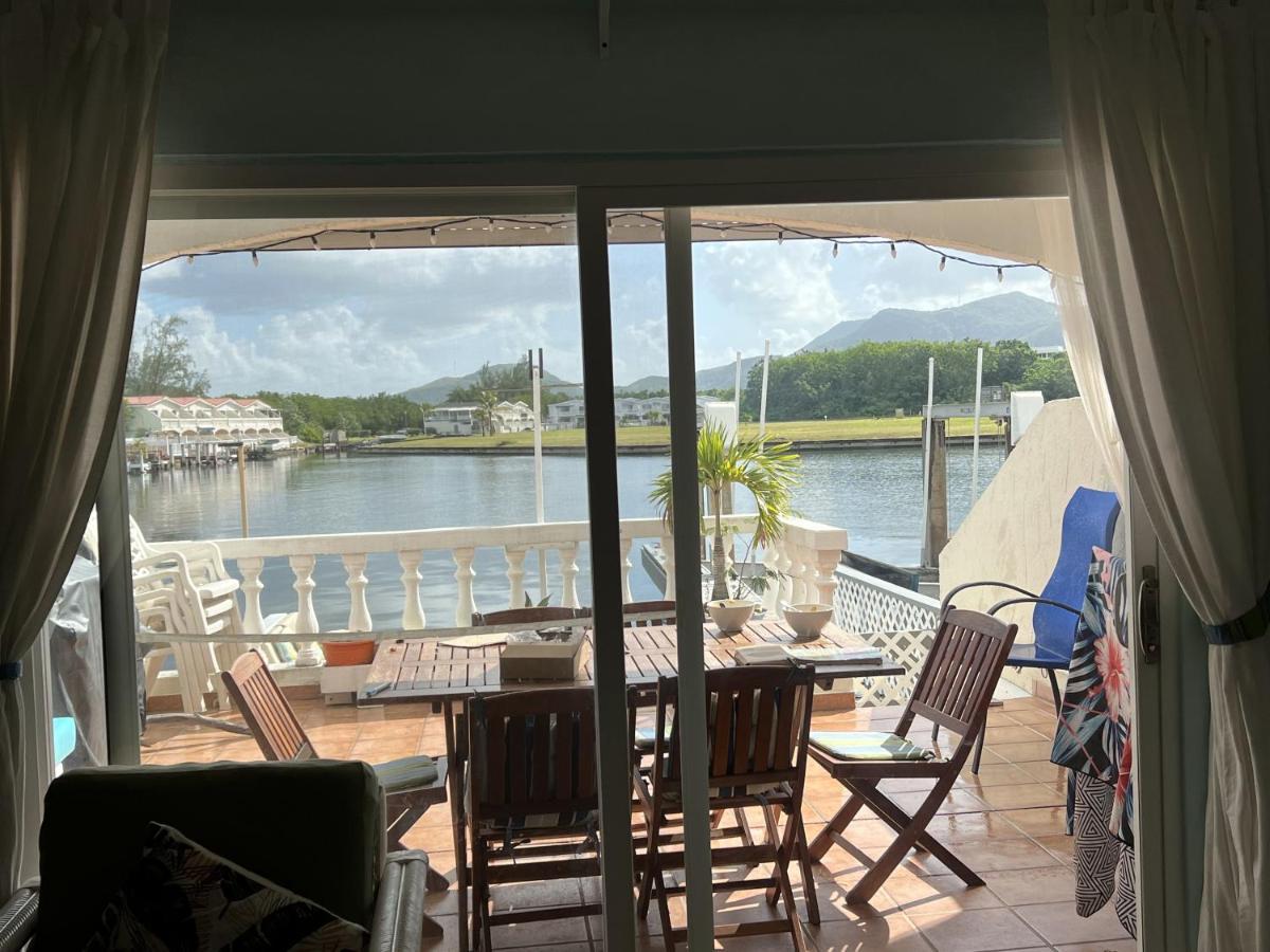 Sunny Villa In The Marina - Excellent Water Views Jolly Harbour Eksteriør bilde